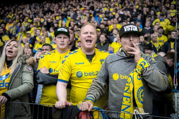 Brøndbys fans. Foto: Jakob Jørgensen.