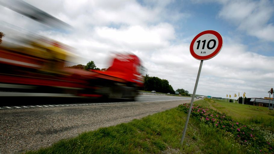 En 21-årig mand blev snuppet i at køre over 200 kilometer i timen på motorvej. Foto: René Schütze