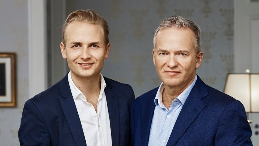 Mads Faurholt (tv.) og Lars Tvede (th.) er gået sammen om et nyt iværksætter-projekt. Foto fra bogen 'Iværksætter - Hvad vi lærte af at starte 30 virksomheder' (2017).