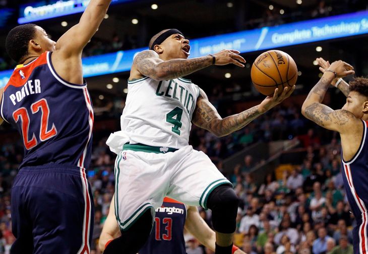 Isaiah Thomas fik slået en tand ud under Boston Celtics sejr over Washington Wizards. Foto: AP/Michael Dwyer. 