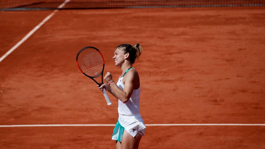 Rumænske Simona Halep er i French Open-semifinalen efter stort comeback og matchbold imod sig. Foto: AP/Christophe Ena.