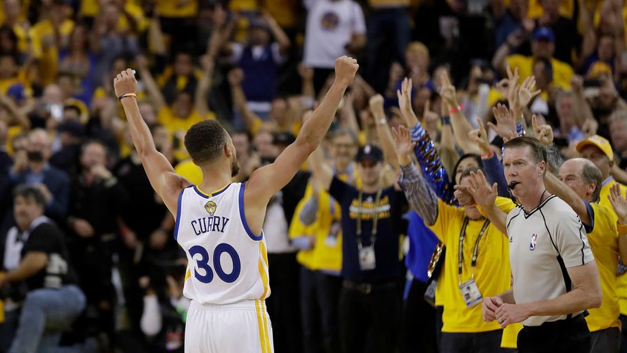 En glad Stephen Curry. Foto: AP