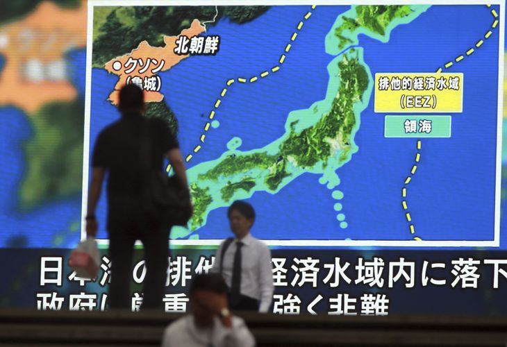 Det nordkoreanske missil faldt ned i havet ud for Japan. (Foto: AP)