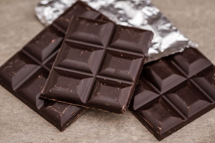 Sund mørk chokolade lige klar til at spise. (Foto: All Over Press)