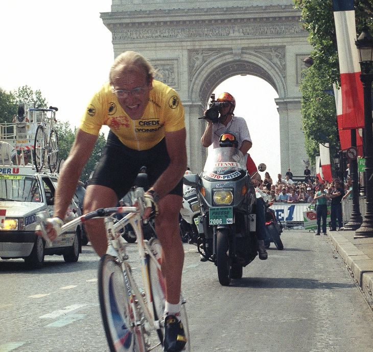 Fignon kæmper for at beholde sejren, hvilket mislykkes franskmanden. (Foto: AP)
