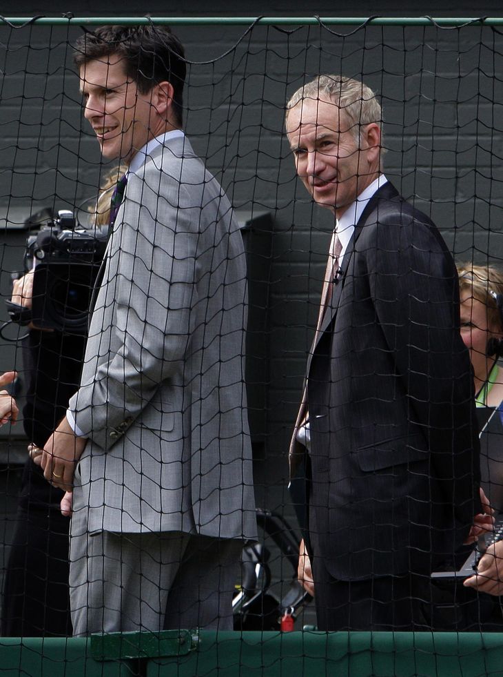 Tim Henman er også kommentator til Wimbledon, her ses han med John McEnroe Foto: Anja Niedringhaus/AP