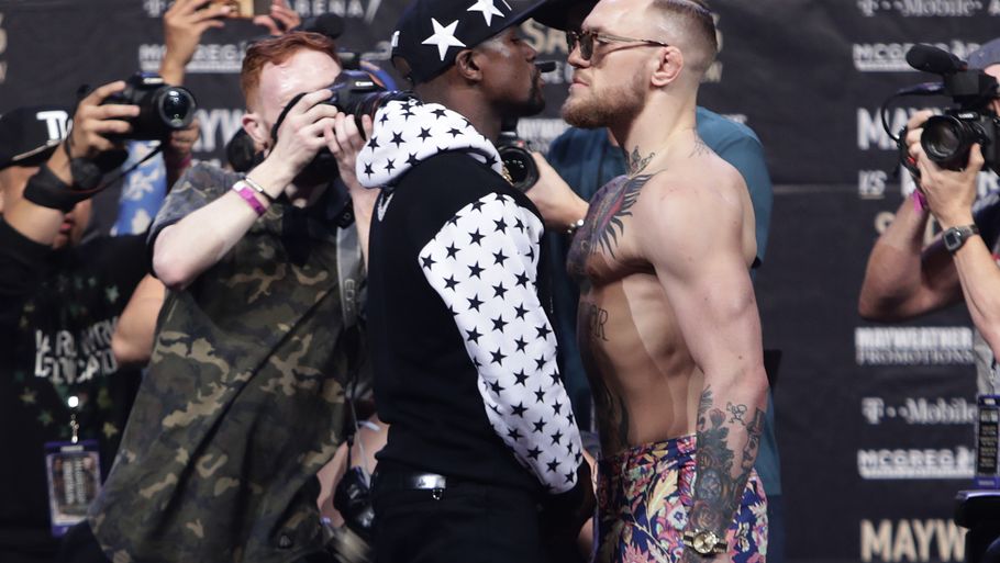 Floyd Mayweather og Conor McGregor vil tilsammen kunne hæve over en milliard kroner for at bokse The Money Fight (Foto:AP)