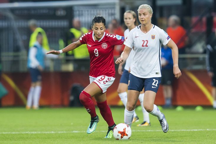Nadia Nadim og Danmark skal sandsynligvis møde enten Tyskland eller Sverige i kvartfinalen. Foto: Erik Pasman
