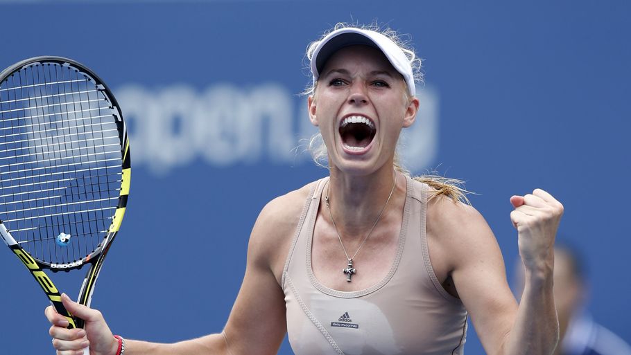 Caroline Wozniacki har væltet sig i  sejre på tennisbaner verden over i denne sæson, men hun er endnu ikke strøget til tops i en enkeltstående turnering. Det er blevet til fire finaler på WTA-Touren. (Foto: AP)