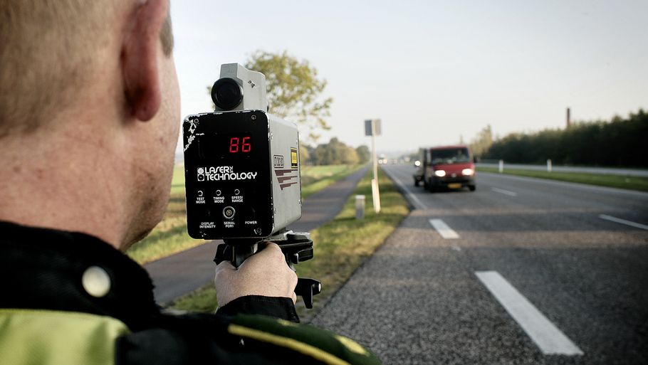 86 bilister kan nu forvente at modtage en bøde for at køre for stærkt på Løgumklostervej. Arkivfoto: Esben Nielsen