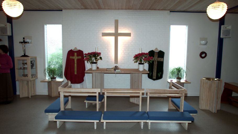 Kirken er for mange indsatte et frirum. På billedet ses Statsfængslet i Horserøds kirke. 
Foto: Jesper Stormly Hansen