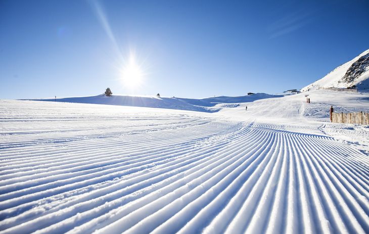 I Andorra finder du snegaranti og mange kilometer velpræparerede pister. FOTO: J. Rodriguez / Pixabay. 