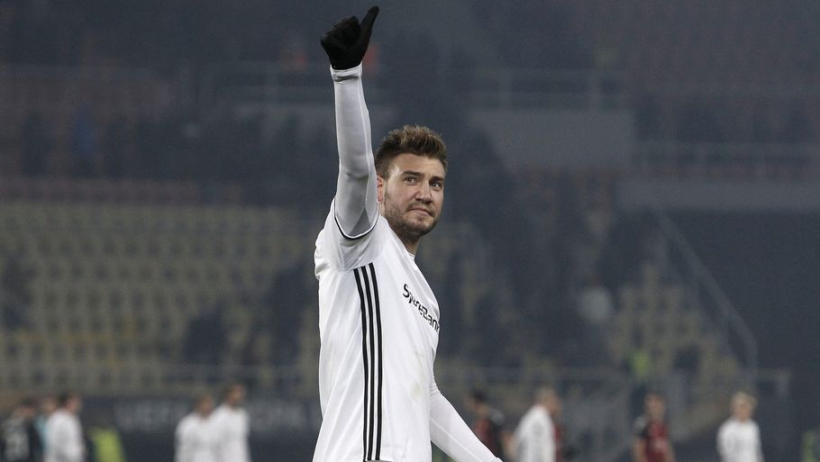 Nicklas Bendtner vil ikke væk fra Rosenborg og risikere sin VM-plads. Foto: Boris Grdanoski/AP/Ritzau Scanpix