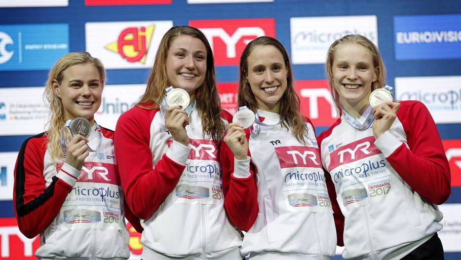 Sølv til damernes holdkap på 4x50m medley Foto: Jens Dresling