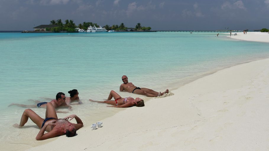 Fem turister har på under en uge lidt druknedøden i Maldiverne. Arkivfoto: Gemunu Amarasinghe/AP