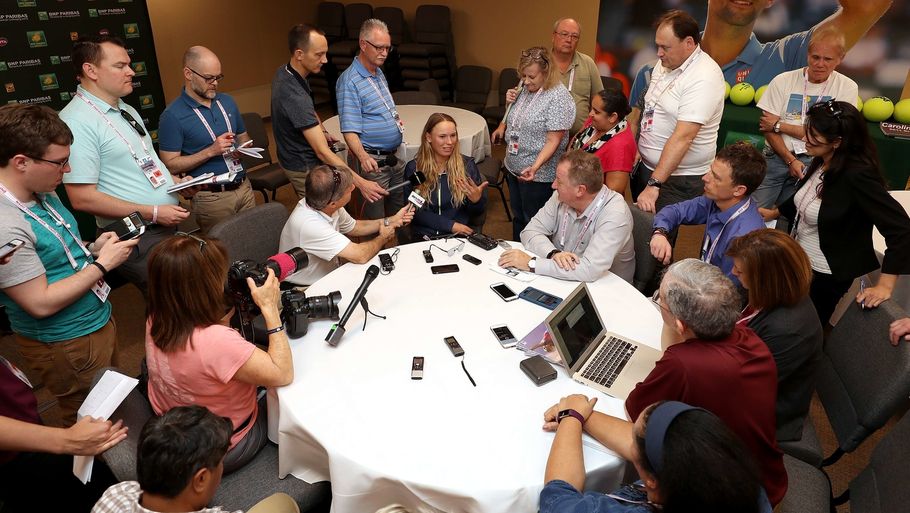 Caroline Wozniacki brugte sit velbesøgte pressemøde til for første gang at evaluere efter sin triumf i Melbourne. Foto: Ritzau Scanpix