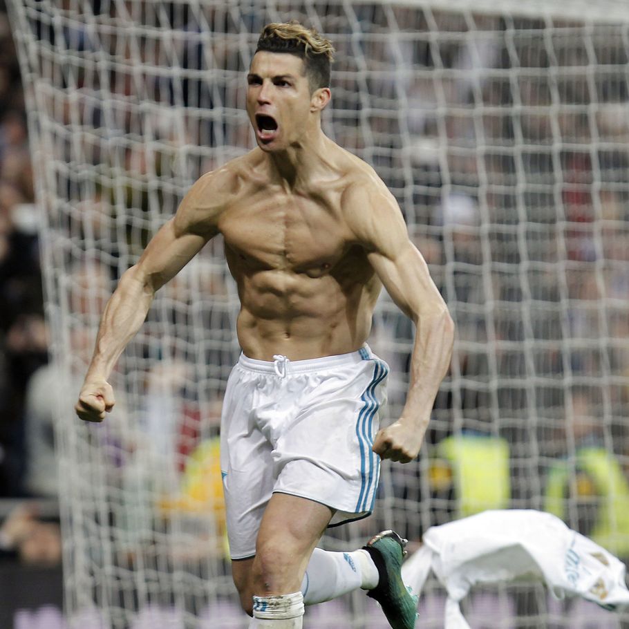 Bliver igen og igen: smider Ronaldo trøjen alligevel Ekstra Bladet