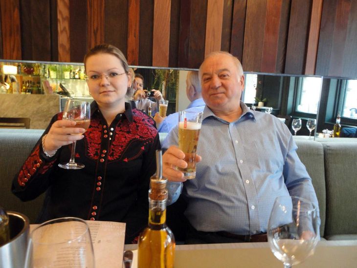 Den tidligere russiske spion Sergei Skripal og hans datter Julia blev tidligere i år forgiftet i England. Den engelske regering beskylder Rusland for at stå bag. Foto: All Over Press 