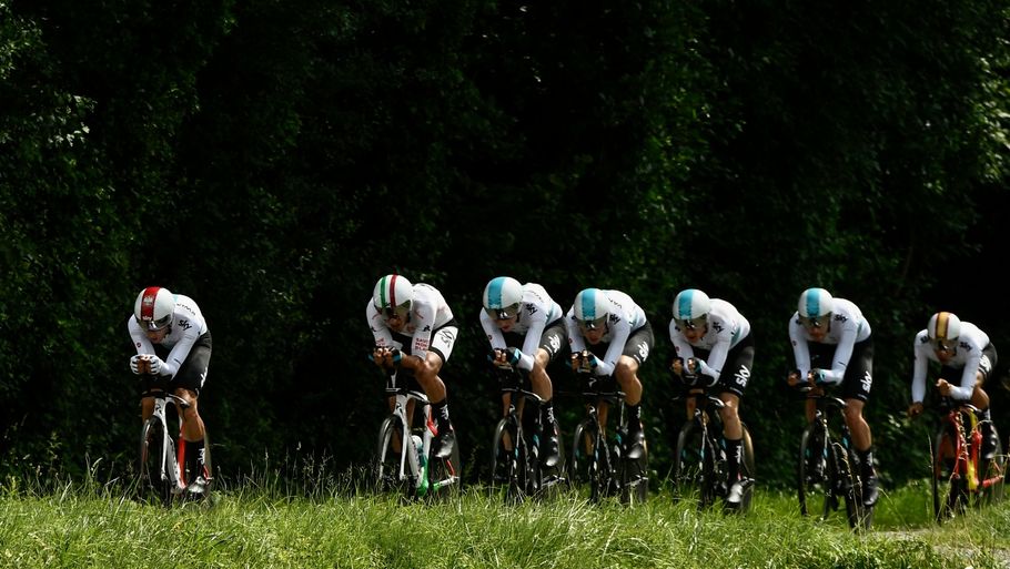 Team Sky var helt suveræn på tidskørslen i Critérium du Dauphiné, hvor næstbedste hold, BMC, blev distanceret med hele 37 sekunder på de 35 km. Foto: Philippe Lopez/AFP/Ritzau Scanpix
