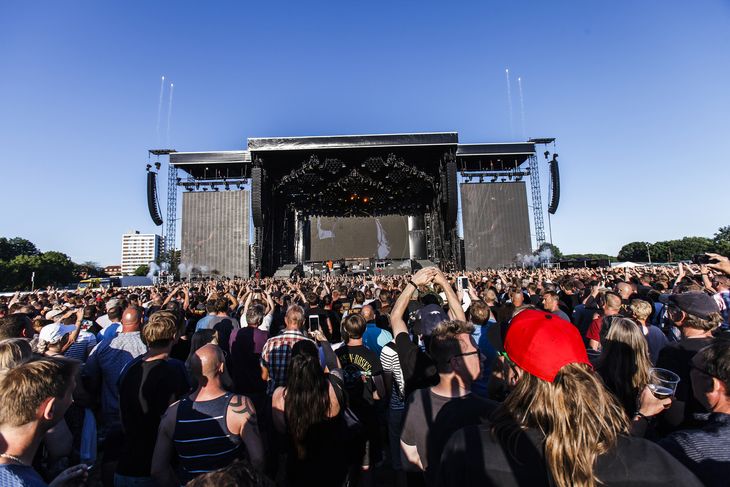 Guns N' Roses spillede fra klokken 20:10 og helt frem til 23:09 på Dyrskuepladsen i Odense. Foto: Per Lange