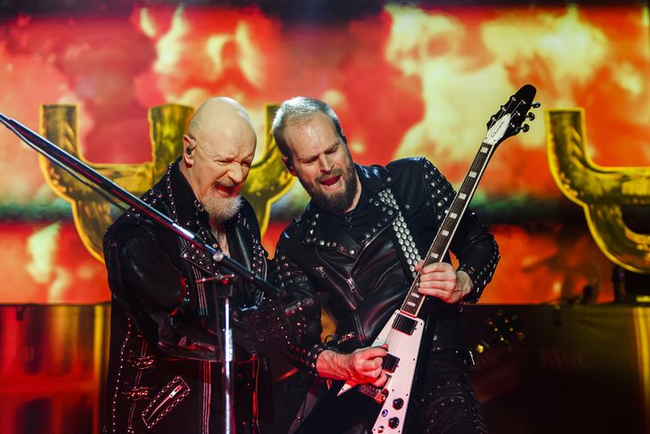 Rob Halford og Andy Sneap fra britiske Judas Priest, der underholdt fra klokken 21:34 til 23:10. Foto: Per Lange