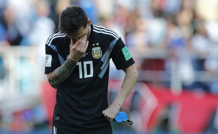 Sådan ser man ud, når man lige har misbrugt et straffespark mod Island. Lionel Messi græmmer sig. Foto: Ricardo Mazalan/AP