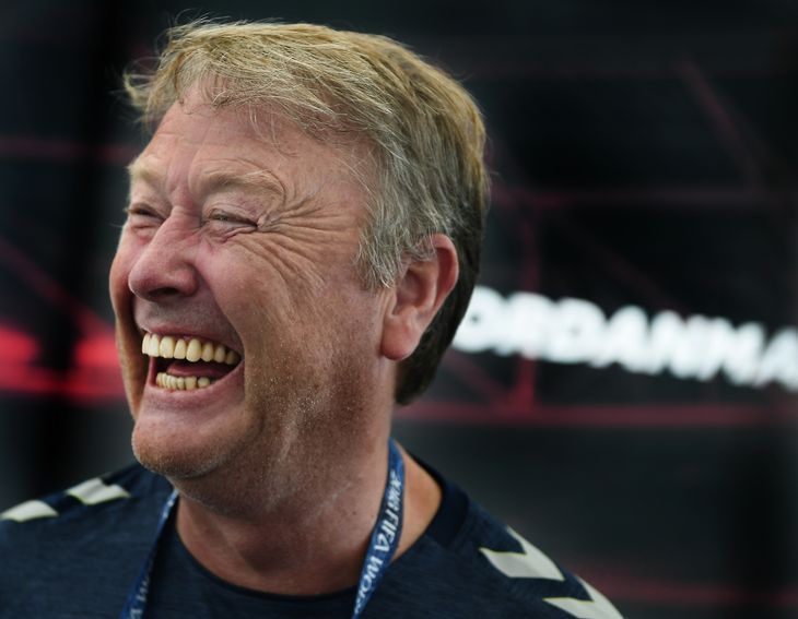 Får Åge Hareide grund til at smile ved VM? Danmark slipper i hvert fald for Brasilien før finalen. Foto: Lars Poulsen, cvr: 39337169