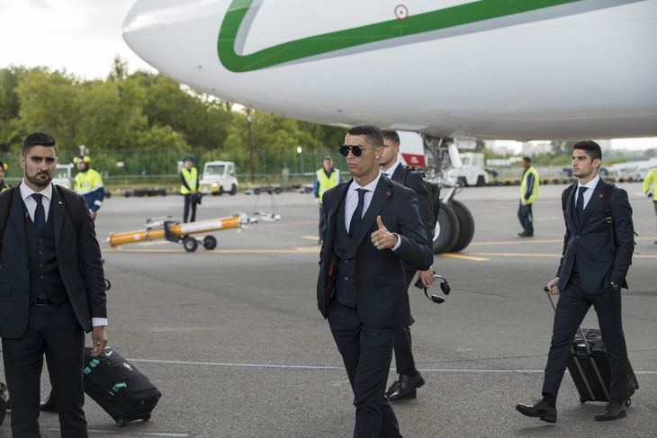 Cristiano Ronaldo er på ferie i Grækenland, og nu flyver Juventus-præsidenten ned til ham, så der kan blive skrevet under. Foto: AP