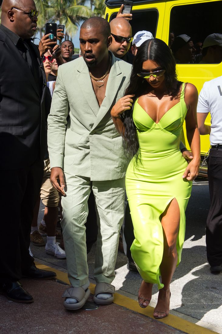 Kim Kardashian og Kanye West venter angiveligt deres fjerde barn. Foto: SplashNews.com