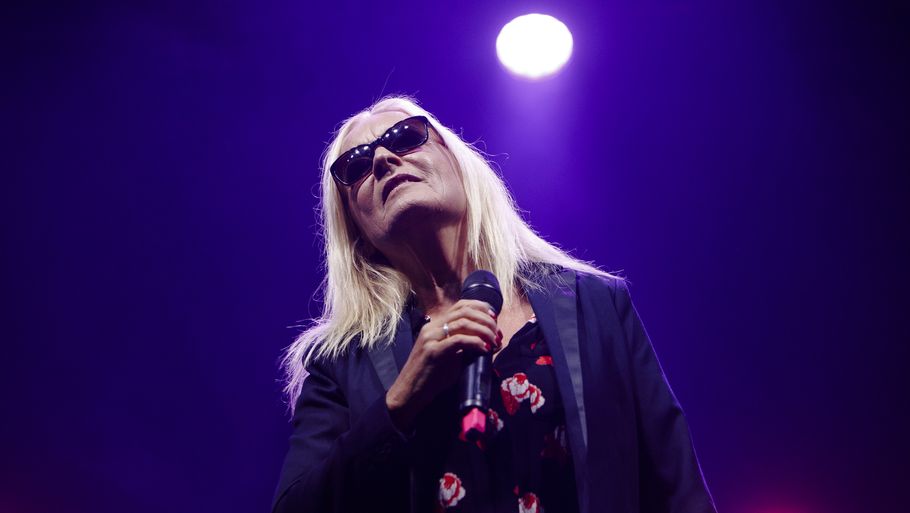 65-årige Anne Linnet tager sangene fra succespladen 'Jeg er jo lige her' med på landevejen i både efteråret og til foråret. Foto: Per Lange