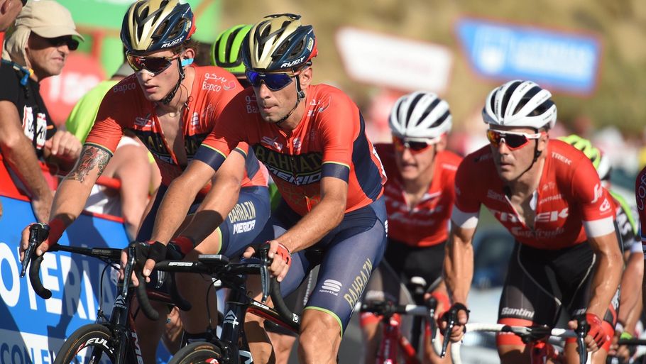 Vincenzo Nibali på vej mod mål søndag i Vueltaen. Foto: All Over Press