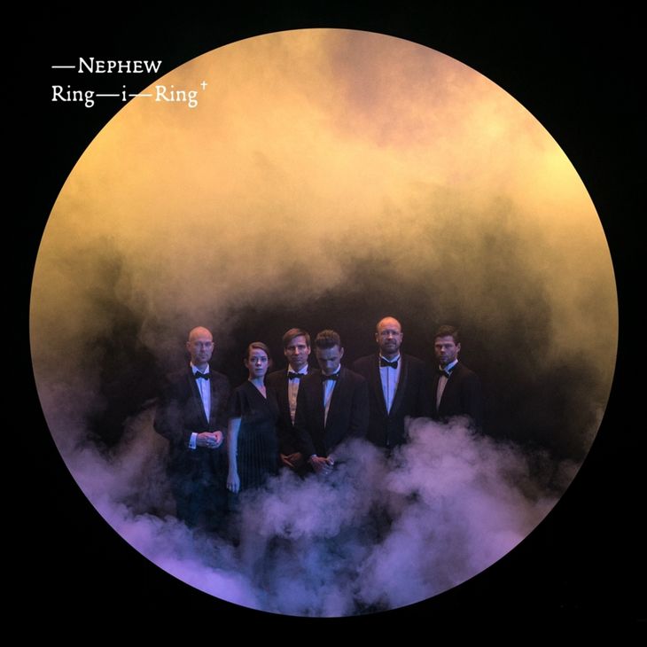 Coveret til Nephews sjette studiealbum, 'Ring-i-Ring', som indeholder 10 sange og har en spilletid på 41 minutter.