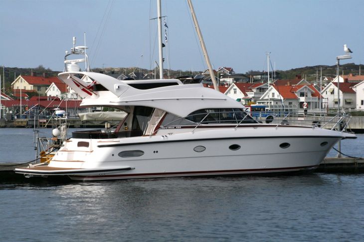 Ren luksus til over to mio. kroner. En kommende ny ejer kan spare over 13.000 kr. i afgift. Foto: yachting.dk