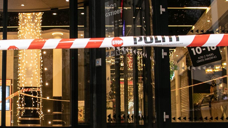 En afdeling af storcenteret Borgen Shopping var efter ulykken spærret af, men er nu genåbnet, fortæller centermanager ved Borgen Shopping, Flemming Enghave, til Ekstra Bladet.