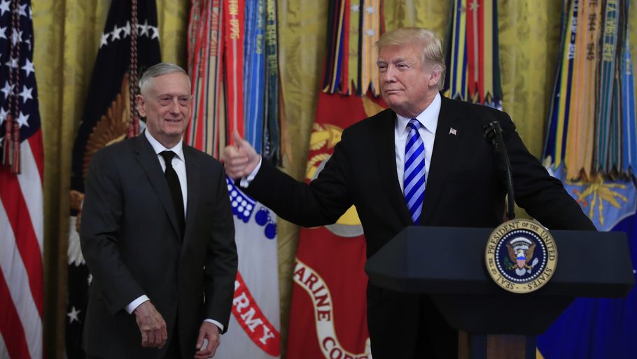 Donald Trump sammen med Jim Mattis tilbage i 2018. Her var stemningen lidt anderledes. Foto: AP/Manuel Balce Ceneta