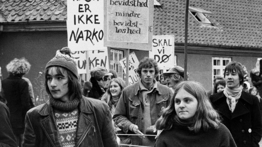 En demonstration i 1979 mod hårde stoffer, der var uønsket på Christiania. Hash var til gengæld kærkommen. Foto: Jytte Bjerregaard