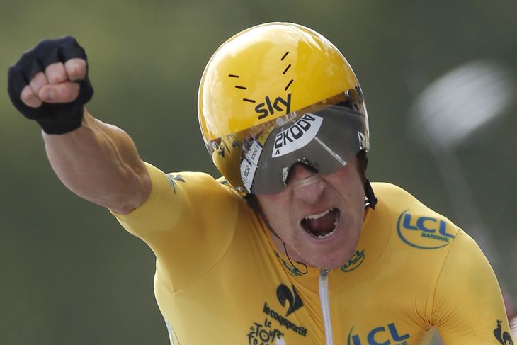 Team Sky røg fra sin plads på sportens stjernehimmel ned i sølet, da russiske hackere i 2016 afslørede, at Bradley Wiggins i 2012 vandt Tour de France på en lovlig, men hemmeligholdt dosis af det præstationsfremmende kortison. Foto: Ritzau Scanpix.