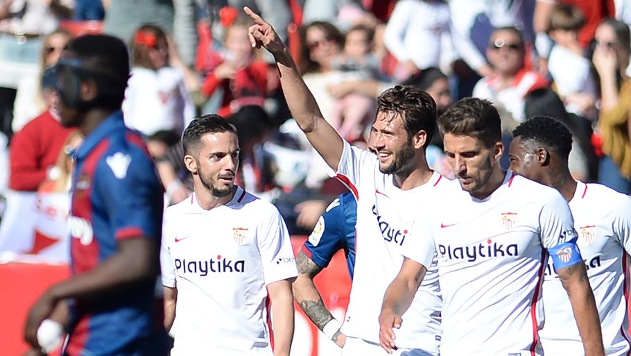 Sevilla havde ingen problemer med Levante. 5-0 vandt Simon Kjærs klub over Levante. Foto: Cristina Quicler/Ritzau Scanpix