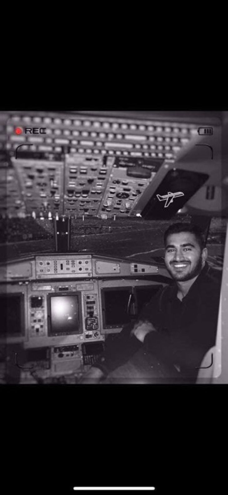 Khalid Sadaqat elskede at flyve. Han blev kun 26 år. Søndag må familien gå den tunge gang, når piloteleven stedes til hvile i Brøndby. Foto: Privat