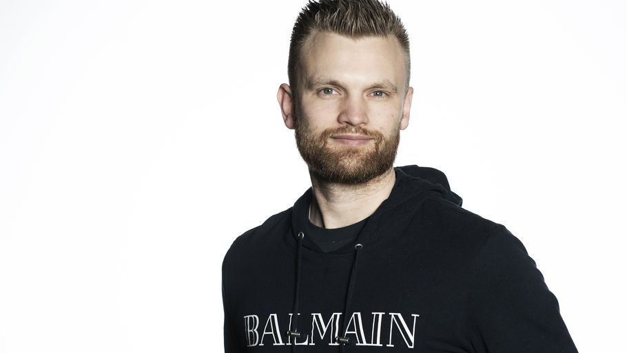 Ekstra Bladets dommerekspert, Benjamin Leander, analyserer Superligaens vilde VAR-drama. Foto: Jakob Boserup