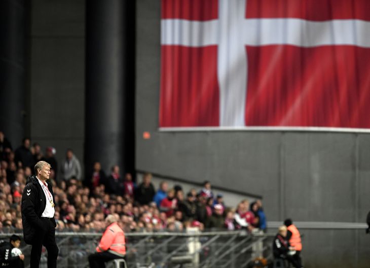 Kasper Hjulmand har den største respekt for de resultater, som Åge Hareide har skabt. - Han fortjener at blive hyldet, siger Hjulmand. Foto: Lars Poulsen.