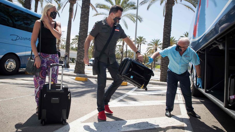De første tyske turister er landet på Mallorca som en del af den turistkorridor, som de spanske og tyske myndigheder har oprettet. Foto: Jaime Reina/AFP