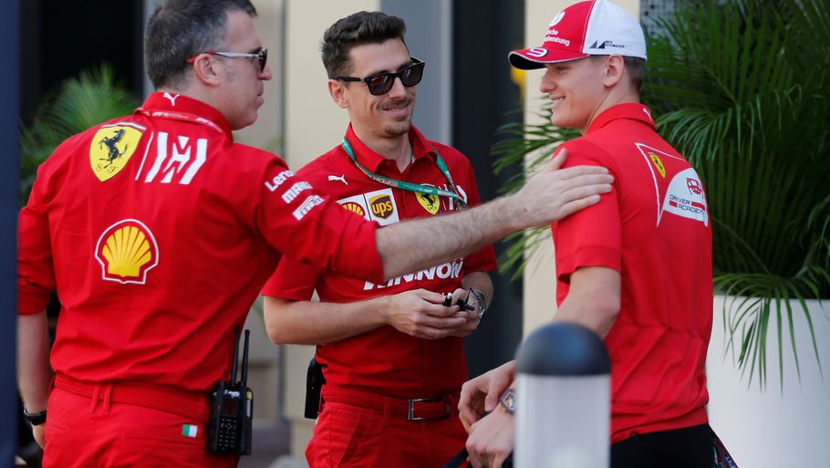 Mick Schumacher er en del af Ferraris akademi, men vejen ind i Formel 1 bliver via et mindre team. Foto: HAMAD I MOHAMMED/Ritzau Scanpix