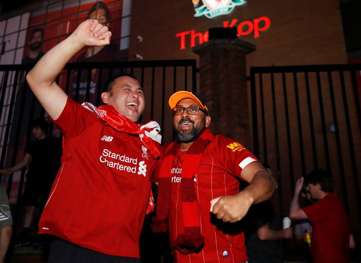 City-stjerne langer ud efter Liverpool-fans. Foto: Phil Noble/Ritzau Scanpix
