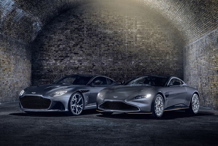 Her ses de to specielle modeller udviklet i anledningen af premieren på den nye James Bond-film. Foto: Aston Martin