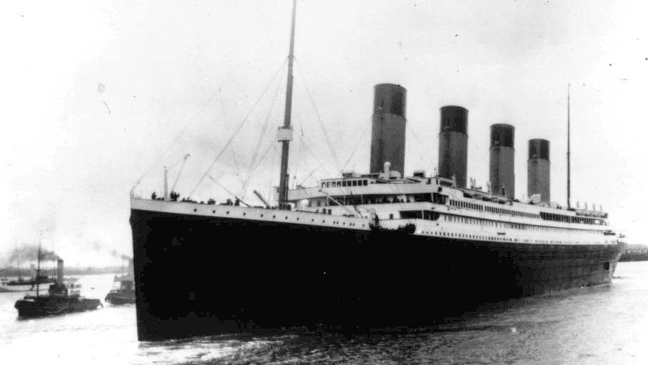 Titanic forlod havnen i Southampton 10. april 1912. Tre dage senere sank det. Foto: AP/Ritzau Scanpix