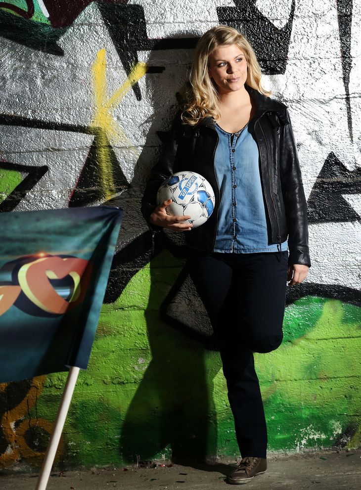 Helle Smidstrup har i mange år været vært på TV 3 Sport. Aktuelt er hun vært på Premier League og til håndbold. Foto: Heidi Maxmiling/TV 3.