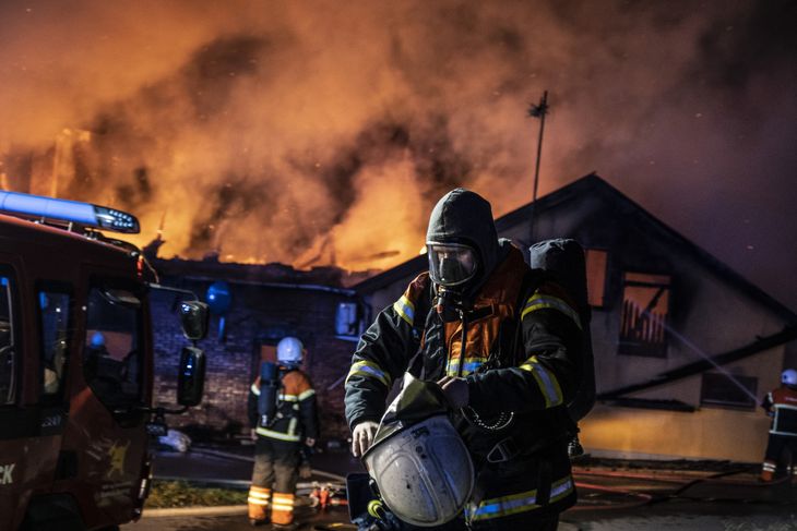 Mand Død I Voldsom Brand – Ekstra Bladet