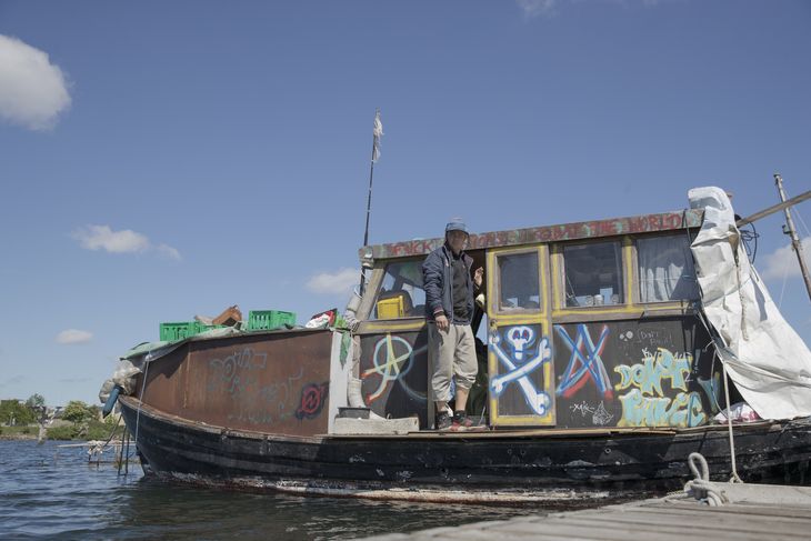 Her ses en af bådene på Fredens Havn. Foto: Peter Hove Olesen