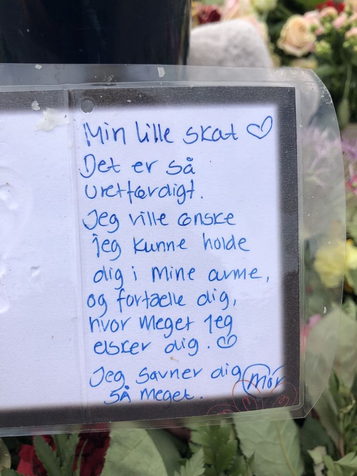 Emilie Hansens mor har skrevet et kort til sin datter. Foto: Christina Ehrenskjöld